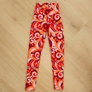 Beach Riot Leggings in Red and Pink Swirl
